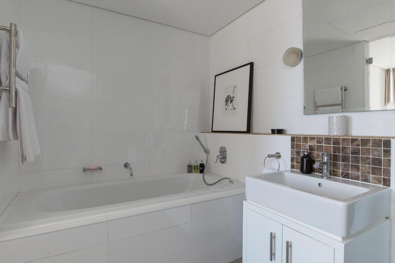 Appartamento #1804 Cartwright - Spacious And Elegant Città del Capo Esterno foto